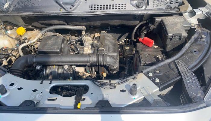 2023 Nissan MAGNITE XV MT, Petrol, Manual, 27,930 km, Engine View - Left