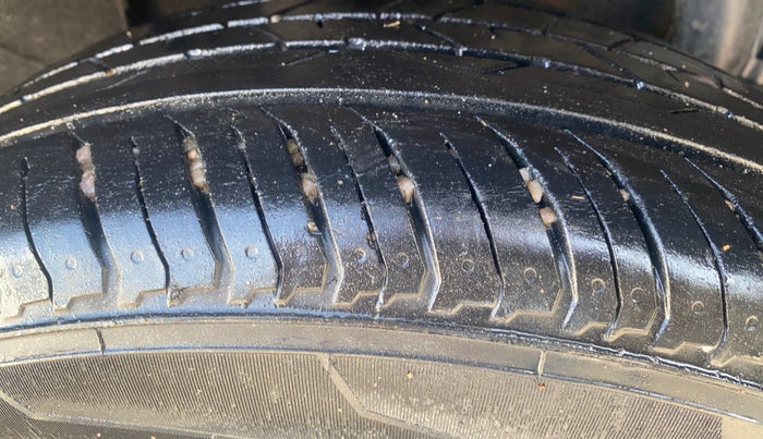 2023 Nissan MAGNITE XV MT, Petrol, Manual, 27,930 km, Right Rear Tyre Tread