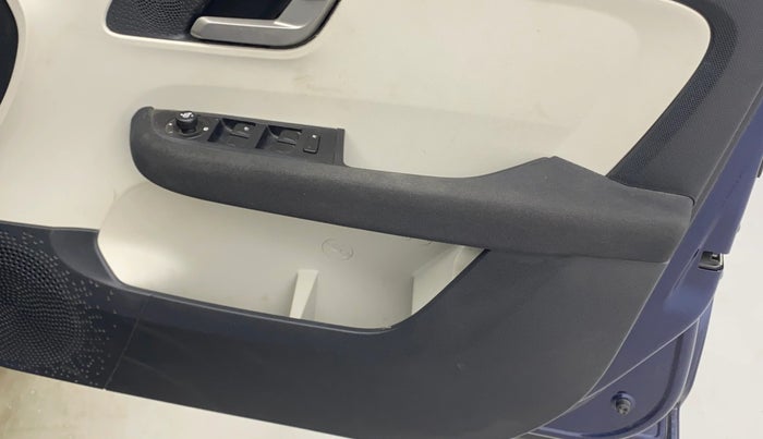 2023 Tata ALTROZ XZA PLUS, Petrol, Automatic, 15,184 km, Driver Side Door Panels Control