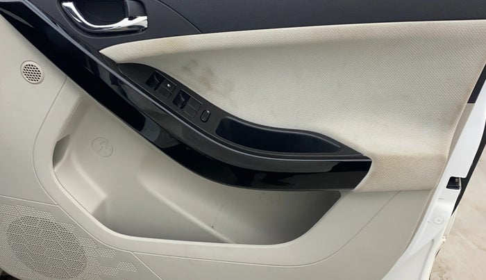 2022 Tata NEXON XZ PLUS (HS) PETROL, Petrol, Manual, 28,620 km, Driver Side Door Panels Control