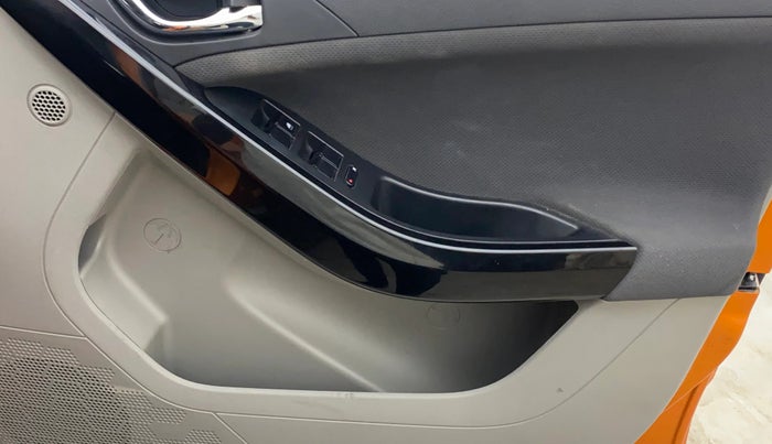 2018 Tata NEXON XZ PETROL, Petrol, Manual, 31,076 km, Driver Side Door Panels Control