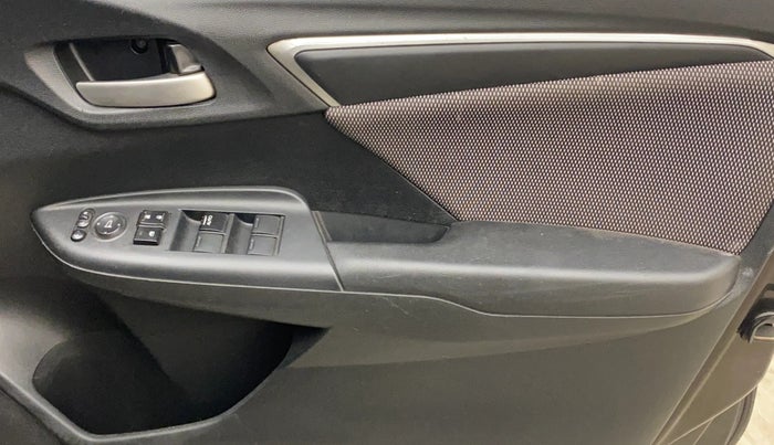 2018 Honda WR-V 1.5L I-DTEC VX MT, Diesel, Manual, 76,894 km, Driver Side Door Panels Control