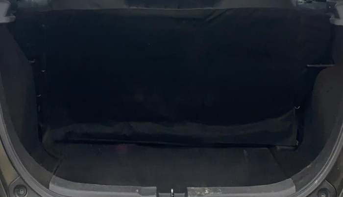 2018 Honda WR-V 1.5L I-DTEC VX MT, Diesel, Manual, 76,894 km, Boot Inside