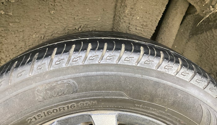 2020 Maruti Vitara Brezza VXI AT SHVS, Petrol, Automatic, 68,312 km, Left Rear Tyre Tread