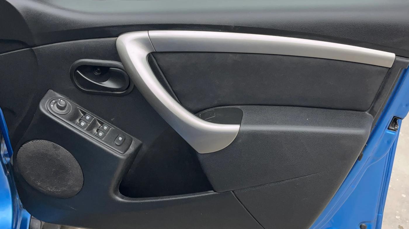 2019 Renault Duster RXS PETROL, Petrol, Manual, 66,234 km, Driver Side Door Panels Control