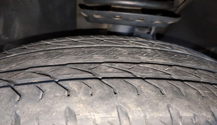 2023 Tata Safari XZA PLUS O 7STR, Diesel, Automatic, 25,442 km, Right Front Tyre Tread