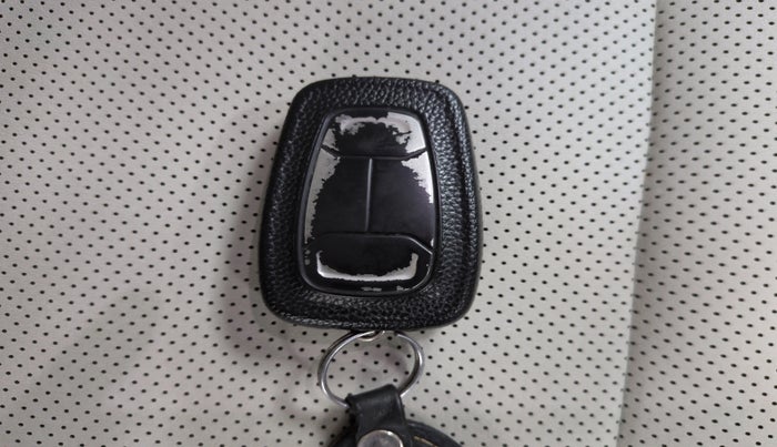 2023 Tata Safari XZA PLUS O 7STR, Diesel, Automatic, 25,442 km, Key Close Up