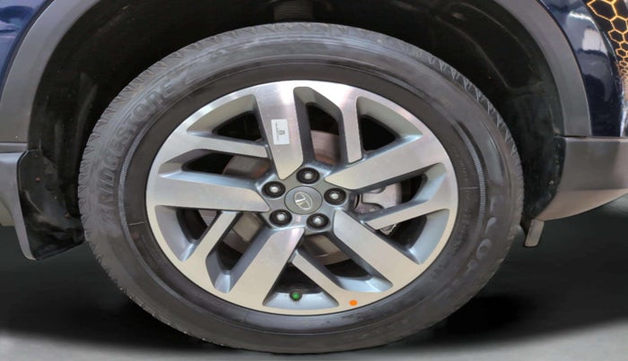 2023 Tata Safari XZA PLUS O 7STR, Diesel, Automatic, 25,442 km, Right Front Wheel