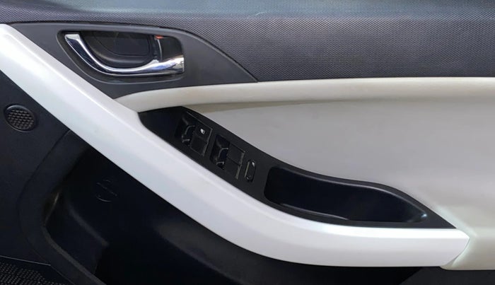 2023 Tata NEXON CREATIVE PLUS S 1.2 REVOTRON 7 DCA, Petrol, Automatic, 19,428 km, Driver Side Door Panels Control