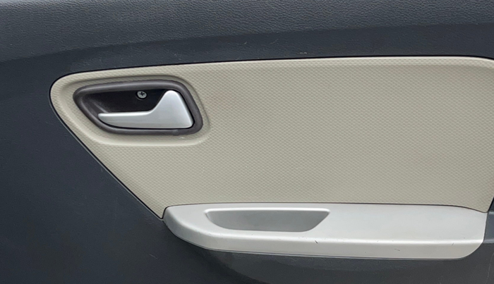 2015 Maruti Alto K10 VXI AMT, Petrol, Automatic, 52,702 km, Driver Side Door Panels Control