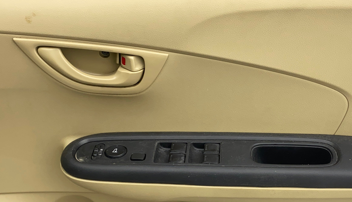 2017 Honda Amaze 1.2L I-VTEC S AT, Petrol, Automatic, 69,679 km, Driver Side Door Panels Control