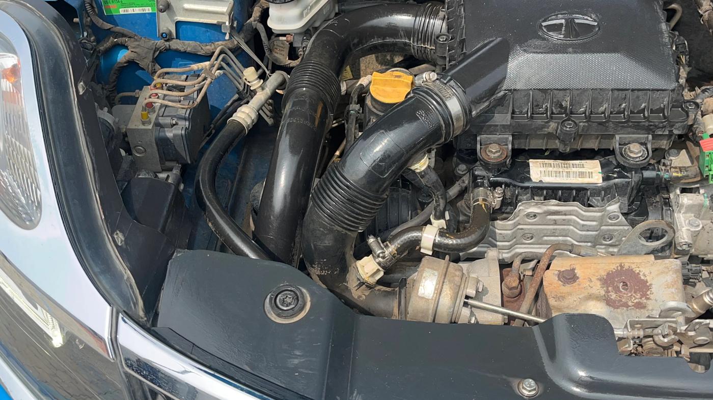 2019 Tata NEXON XZ PLUS PETROL DUAL TONE, Petrol, Manual, 57,328 km, Engine View - Right