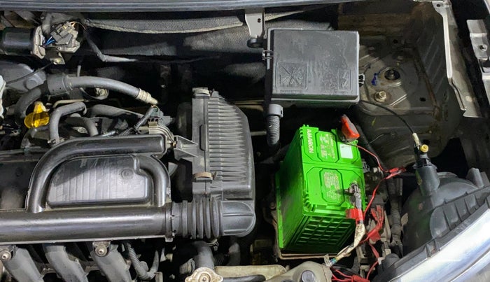 2016 Renault Kwid RXT 1.0 AMT, Petrol, Automatic, 23,438 km, Engine View - Left