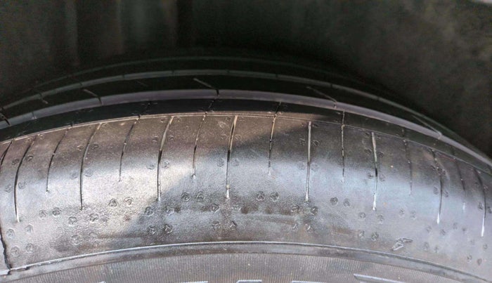 2023 Audi Q3 40 TFSI S line, Petrol, Automatic, 28,743 km, Left Front Tyre Tread