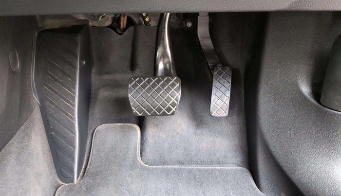 2023 Audi Q3 40 TFSI S line, Petrol, Automatic, 28,743 km, Pedals