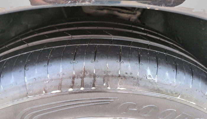 2023 Audi Q3 40 TFSI S line, Petrol, Automatic, 28,743 km, Right Front Tyre Tread