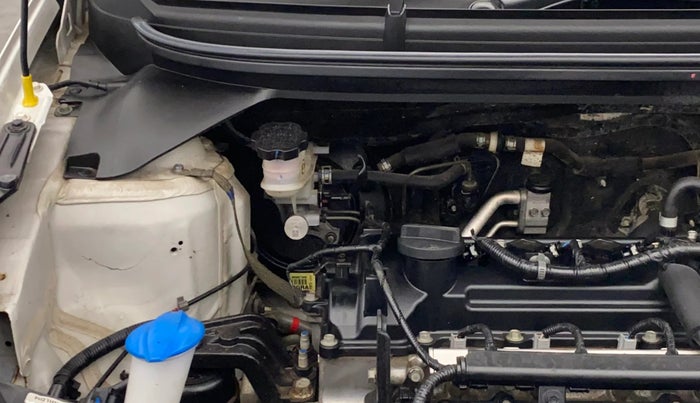 2020 Hyundai Elite i20 SPORTZ PLUS 1.2 DUAL TONE, Petrol, Manual, 27,176 km, Engine View - Right