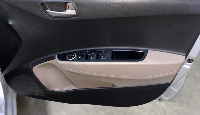 2014 Hyundai Xcent S 1.2, Petrol, Manual, 57,040 km, Driver Side Door Panels Control