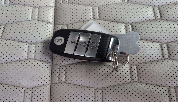 2020 KIA SELTOS HTX IVT 1.5 PETROL, Petrol, Automatic, 47,476 km, Key Close Up