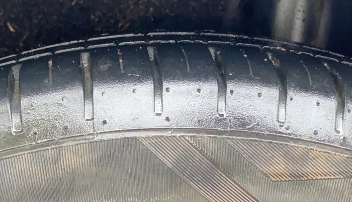 2018 Maruti Baleno ZETA PETROL 1.2, Petrol, Manual, 15,875 km, Left Rear Tyre Tread