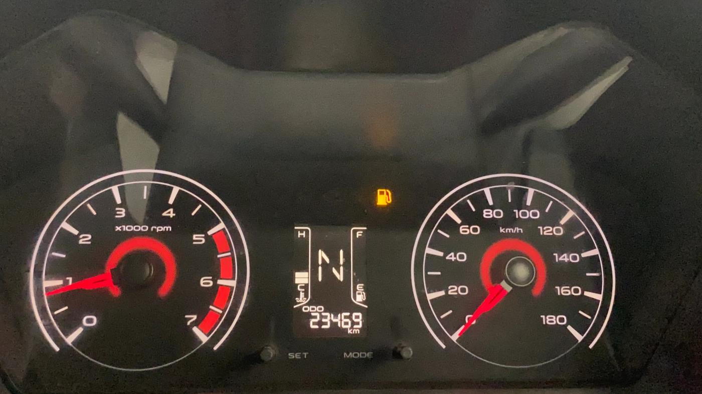 2017 Mahindra Kuv100 K4 6 STR, Petrol, Manual, 23,446 km, Odometer Image