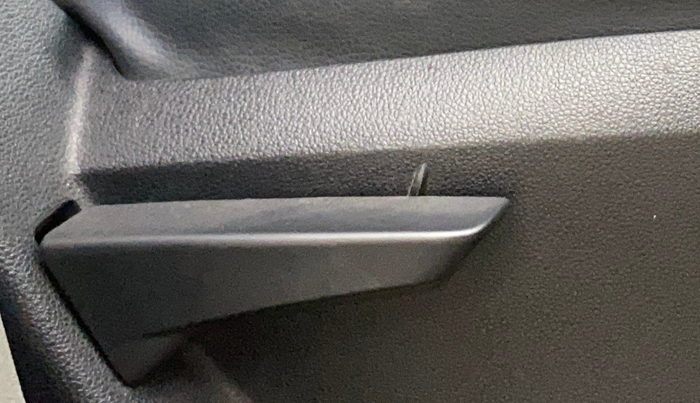 2017 Mahindra Kuv100 K4 6 STR, Petrol, Manual, 23,446 km, Driver Side Adjustment Panel