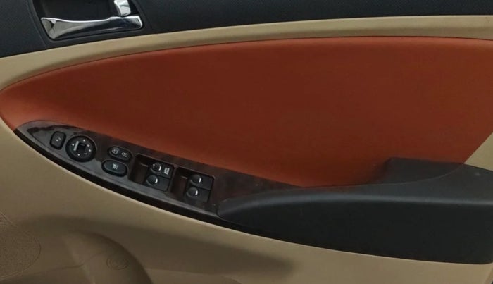 2014 Hyundai Verna FLUIDIC 1.6 CRDI SX, Diesel, Manual, 87,372 km, Driver Side Door Panels Control