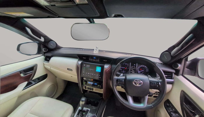 2023 Toyota Fortuner 4X2 AT 2.8 LEGENDER, Diesel, Automatic, 56,624 km, Dashboard