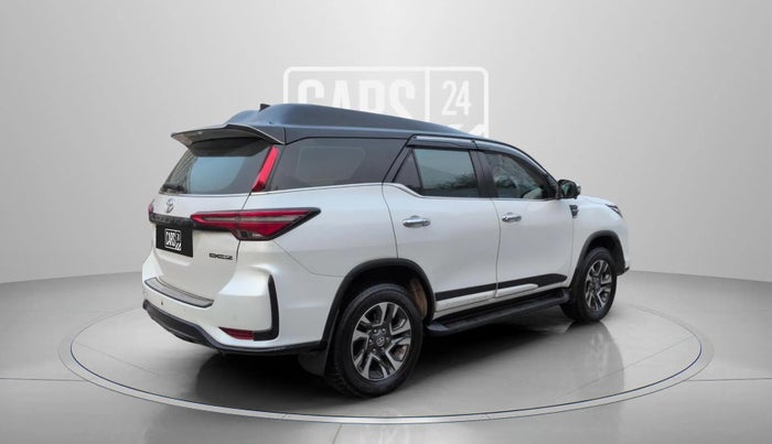 2023 Toyota Fortuner 4X2 AT 2.8 LEGENDER, Diesel, Automatic, 56,624 km, Right Back Diagonal