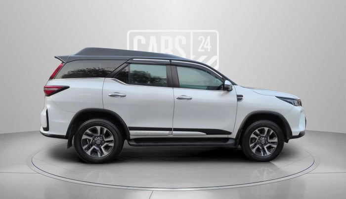 2023 Toyota Fortuner 4X2 AT 2.8 LEGENDER, Diesel, Automatic, 56,624 km, Right Side View