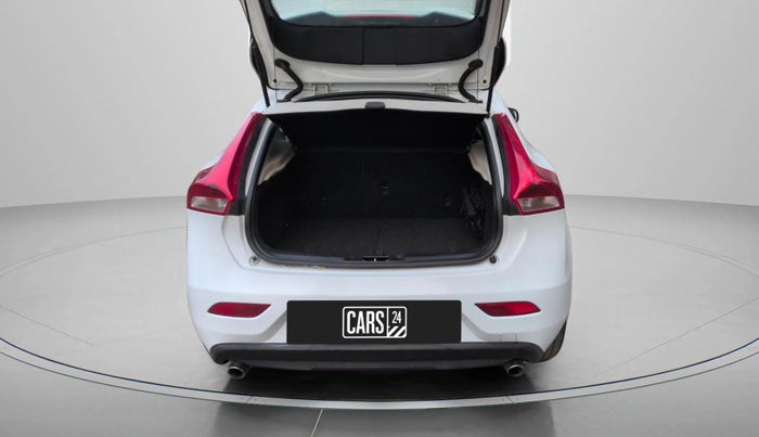 2015 Volvo V 40 D3 KINETIC, Diesel, Automatic, 48,134 km, Boot Door Open