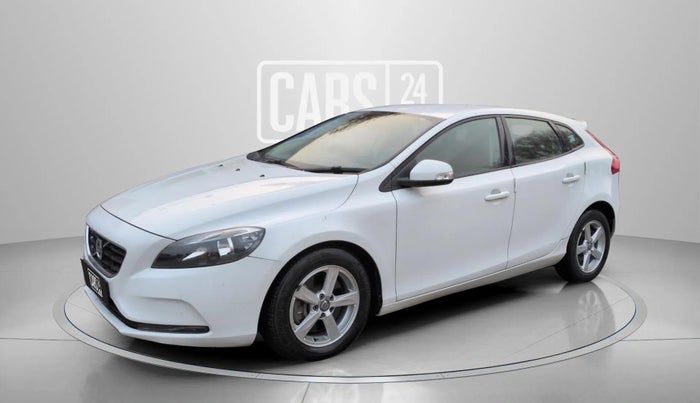 2015 Volvo V 40 D3 KINETIC, Diesel, Automatic, 48,134 km, Left Front Diagonal