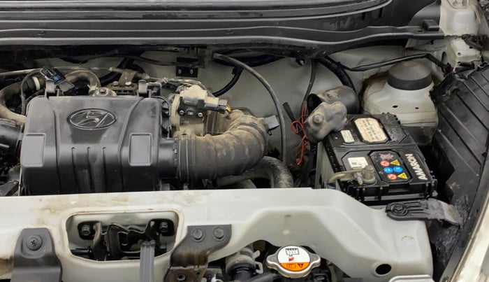 2017 Hyundai Eon ERA +, Petrol, Manual, 18,625 km, Engine View - Left