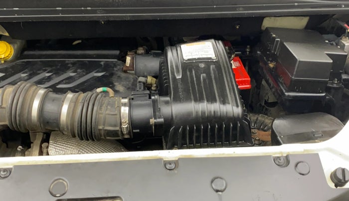 2018 Mahindra MARAZZO M8 7 STR, Diesel, Manual, 1,31,769 km, Engine View - Left