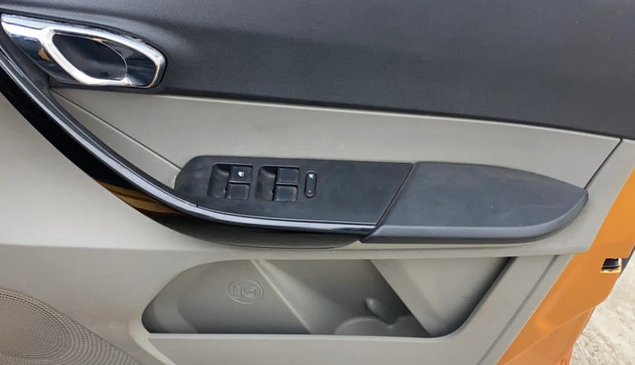 2018 Tata Tiago XZ PETROL, Petrol, Manual, 57,408 km, Driver Side Door Panels Control