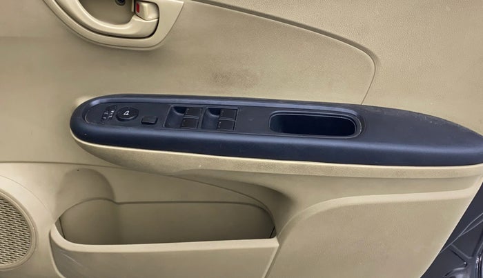 2016 Honda Amaze 1.2L I-VTEC S AT, Petrol, Automatic, 48,646 km, Driver Side Door Panels Control