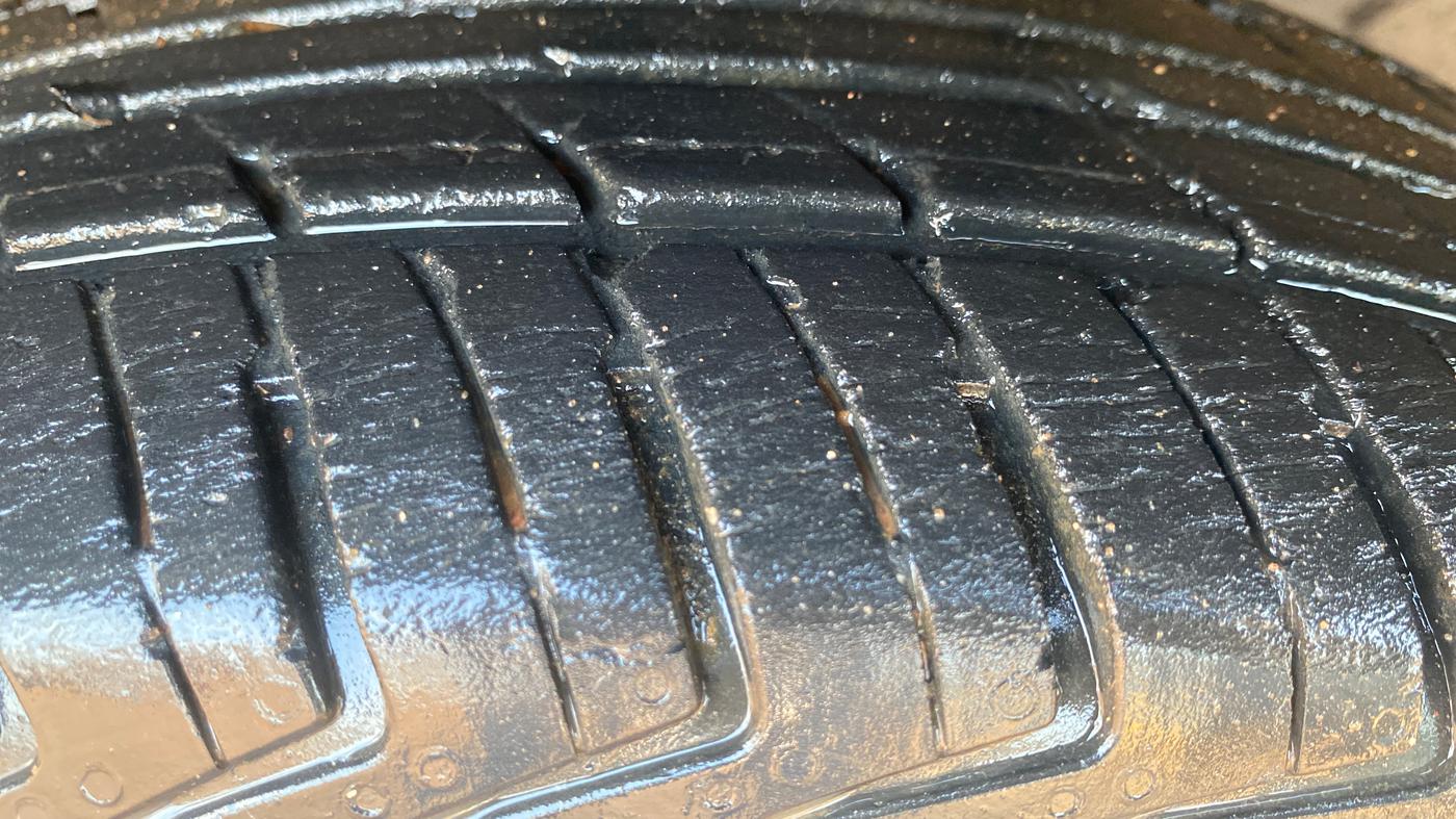 2017 Renault Kwid RXT 1.0 AMT, Petrol, Automatic, 36,668 km, Left Front Tyre Tread