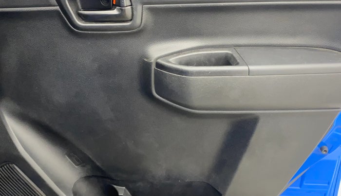 2021 Maruti S PRESSO VXI+, Petrol, Manual, 21,717 km, Driver Side Door Panels Control