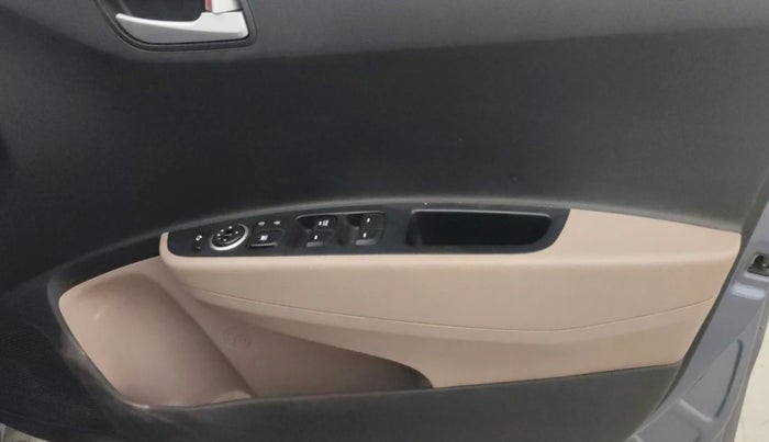 2016 Hyundai Grand i10 SPORTZ 1.2 KAPPA VTVT, Petrol, Manual, 44,541 km, Driver Side Door Panels Control