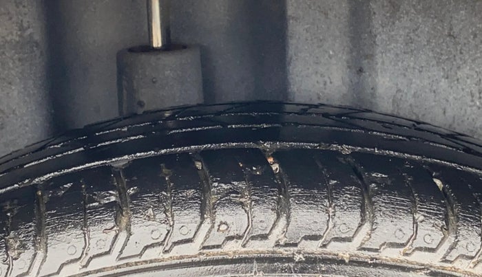 2018 Volkswagen Polo HIGHLINE PLUS 1.0 16 ALLOY, Petrol, Manual, 73,237 km, Right Rear Tyre Tread