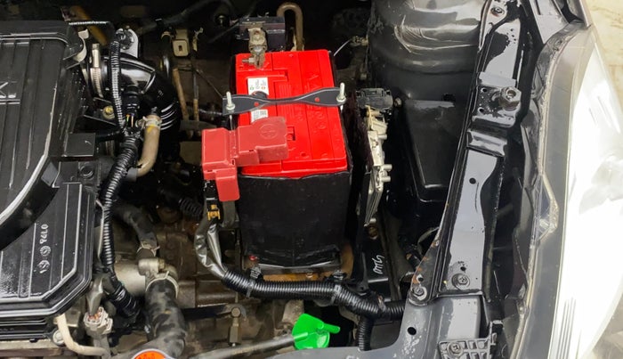 2015 Maruti Swift Dzire ZXI, Petrol, Manual, 1,37,216 km, Engine View - Left