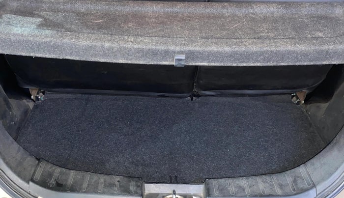 2013 Maruti Wagon R 1.0 VXI, Petrol, Manual, 18,175 km, Boot Inside