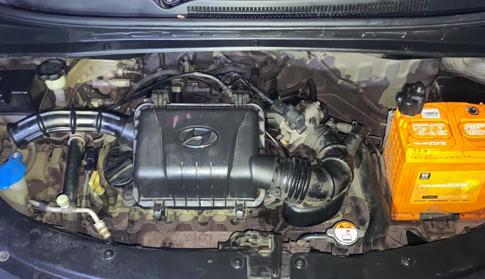 2013 Hyundai i10 MAGNA 1.1, Petrol, Manual, 31,075 km, Engine View