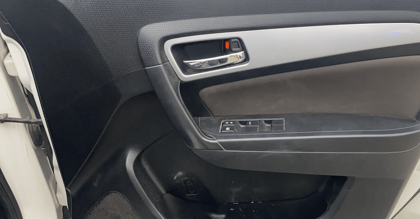 2020 Toyota URBAN CRUISER PREMIUM GRADE AT, Petrol, Automatic, 1,45,623 km, Driver Side Door Panels Control