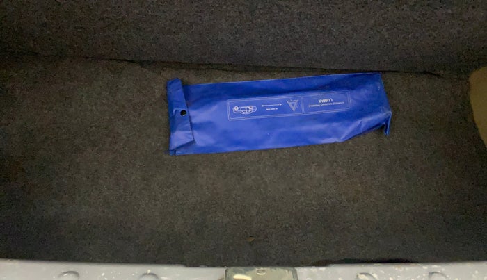 2015 Honda Brio VX MT, Petrol, Manual, 54,341 km, Boot Inside