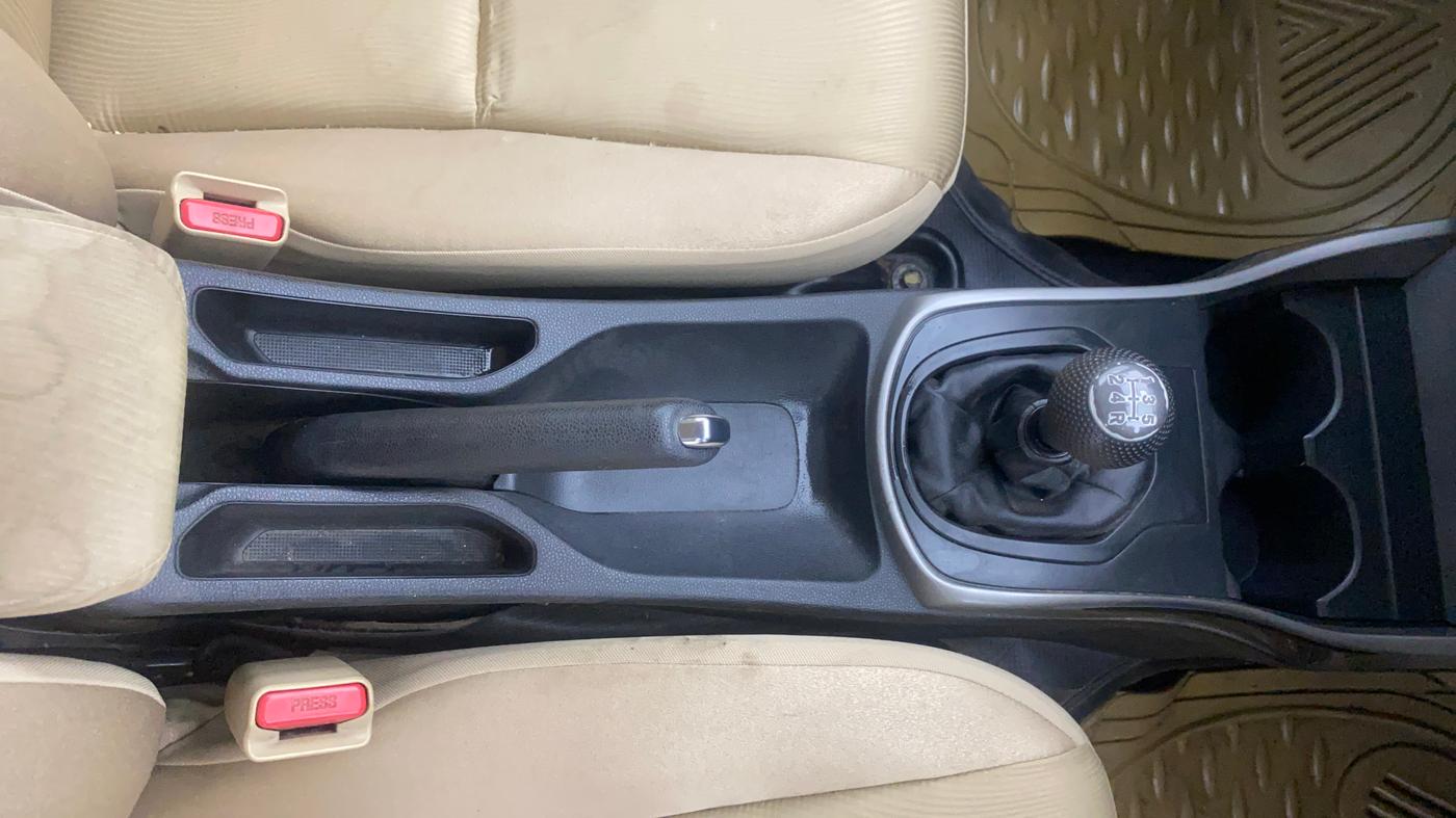 2016 Honda City 1.5L I-VTEC V MT, Petrol, Manual, 90,872 km, Gear Lever