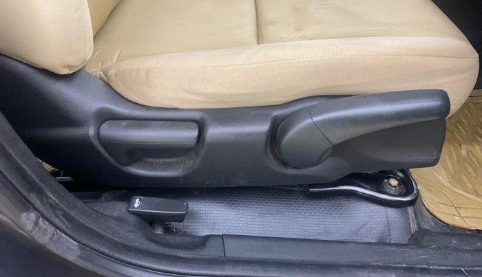 2016 Honda City 1.5L I-VTEC V MT, Petrol, Manual, 90,872 km, Driver Side Adjustment Panel