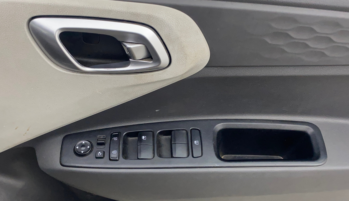 2021 Hyundai GRAND I10 NIOS SPORTZ U2 AMT 1.2 CRDI, Diesel, Automatic, 54,574 km, Driver Side Door Panels Control