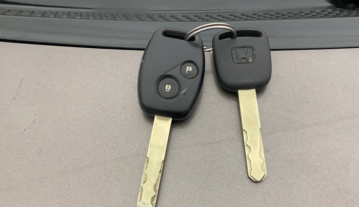 2014 Honda Amaze 1.2L I-VTEC S, Petrol, Manual, 51,495 km, Key Close Up