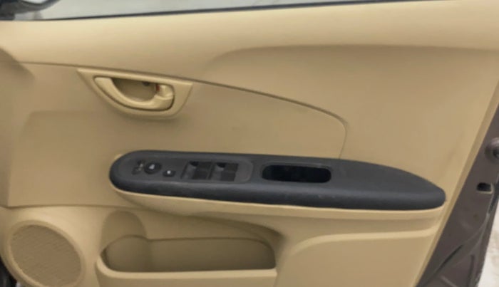 2014 Honda Amaze 1.2L I-VTEC S, Petrol, Manual, 51,495 km, Driver Side Door Panels Control